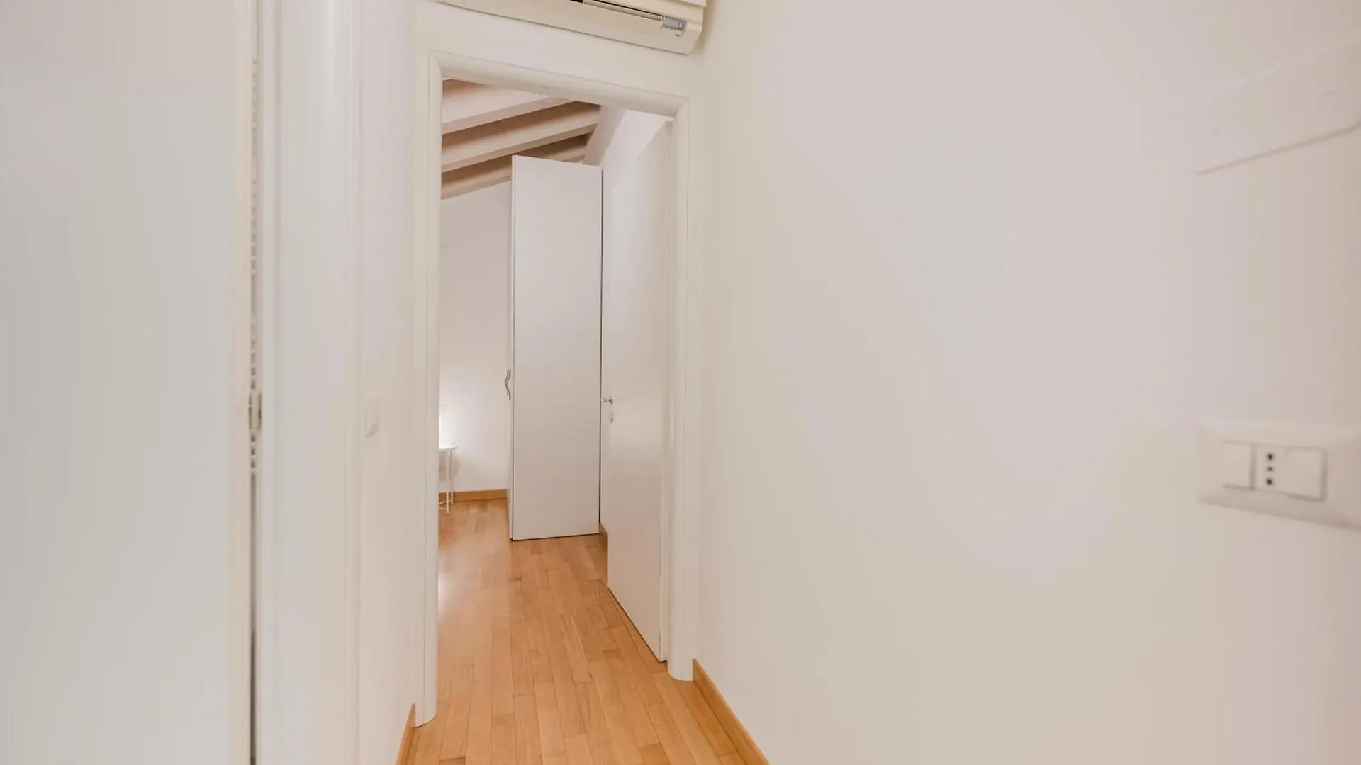 Davide Flat - 15 Min From Venice & Free Parking Mira
