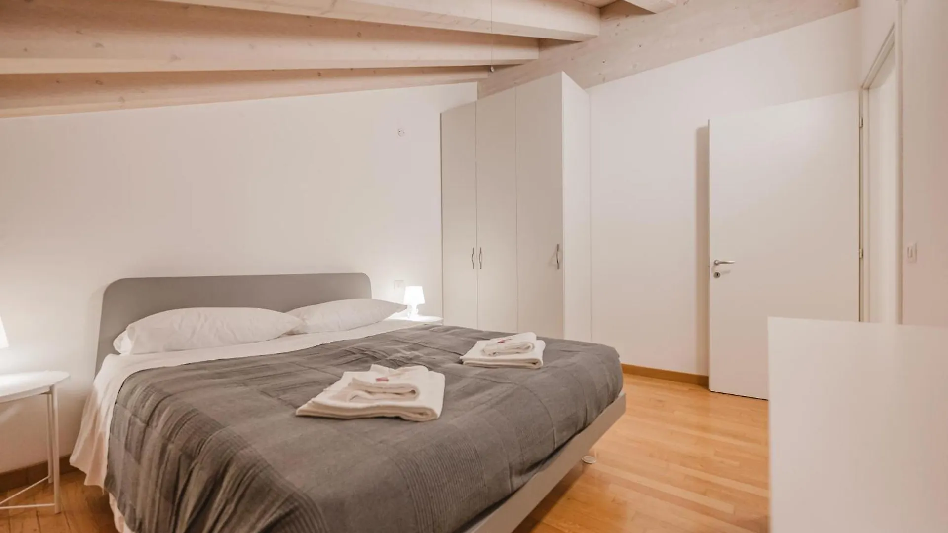 Davide Flat - 15 Min From Venice & Free Parking Mira Apartment