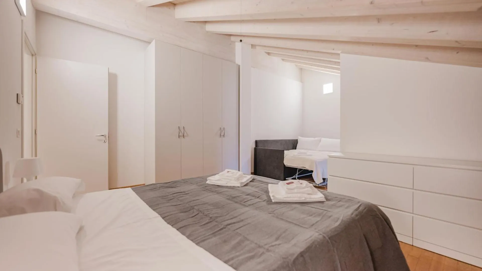 Davide Flat - 15 Min From Venice & Free Parking Mira Apartment